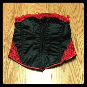 NWOT Sexy black lace-up corset